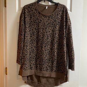 Z supply oversized leopard tunic size xs
